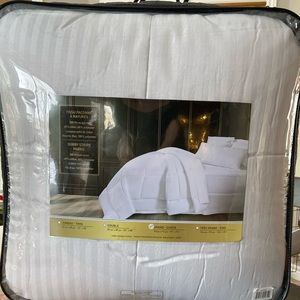 Down Alternative Duvet